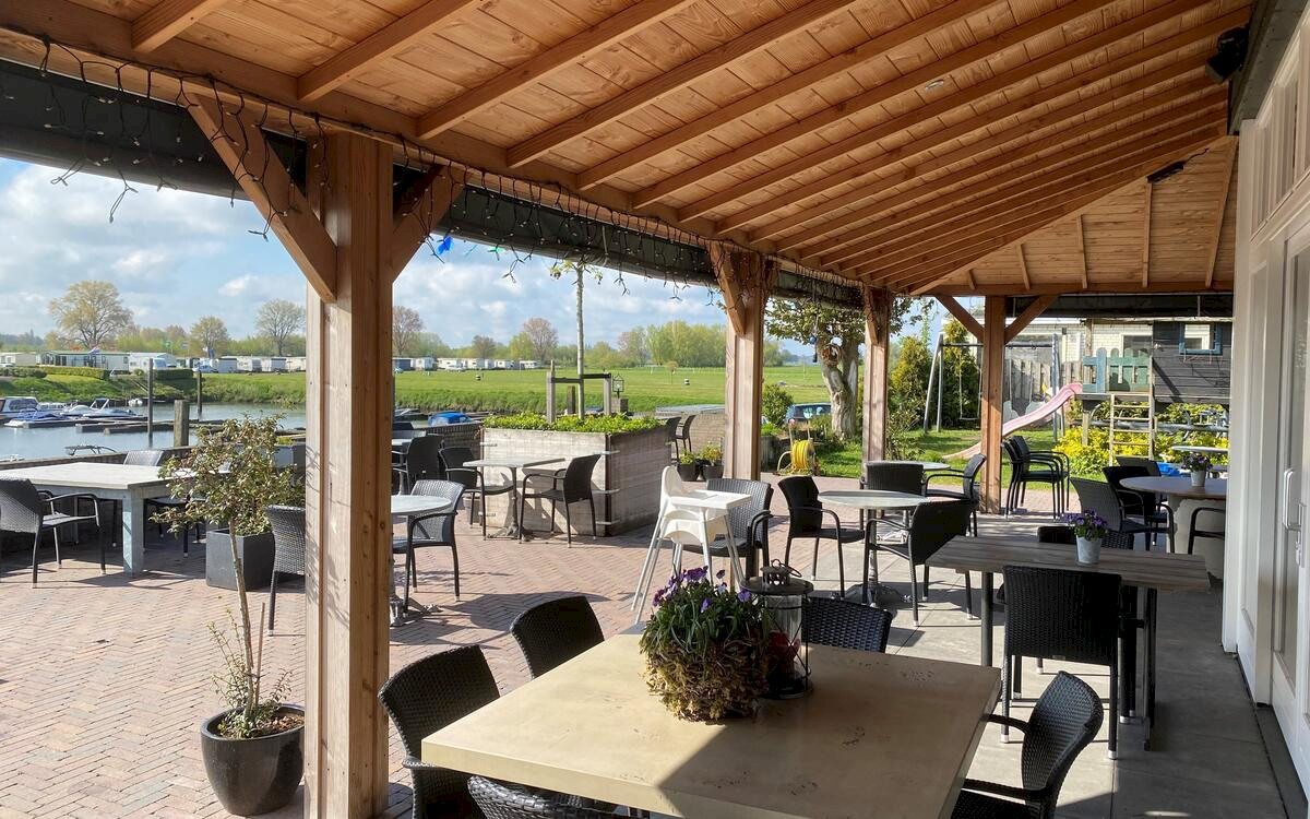 Camping / Jachthaven Heerewaarden